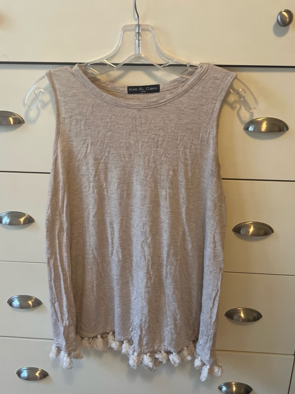 Kim & Cami Sleeveless Tassel Hem Tank Top - Light Taupe